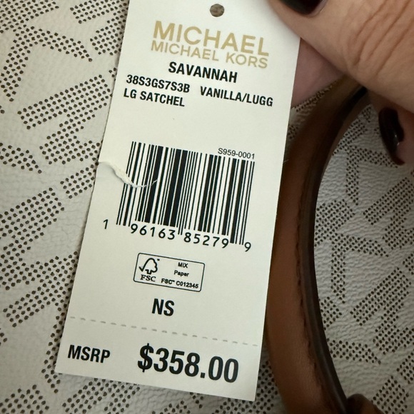 Michael Kors Savannah Large Satchel Cream and Brown Signature Tote - Picture 10 of 10